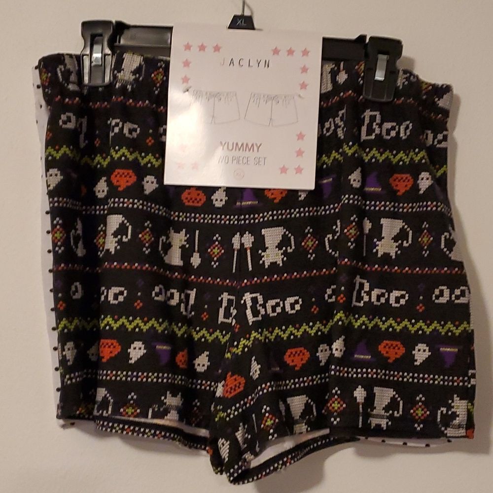JACLYN WOMAN PJ  Halloween SHORTS two Piece set New